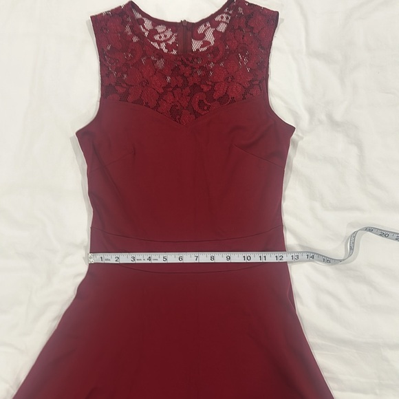 EUC Juniors Small Red dress perfect foe holidays - Picture 6 of 9